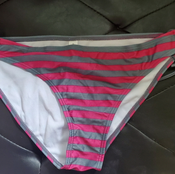 Tankini - Picture 2 of 3